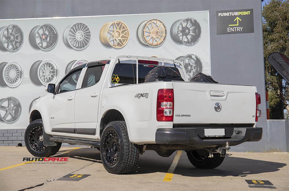 HOLDEN COLORADO HOLESHOT XD SATIN BLACK